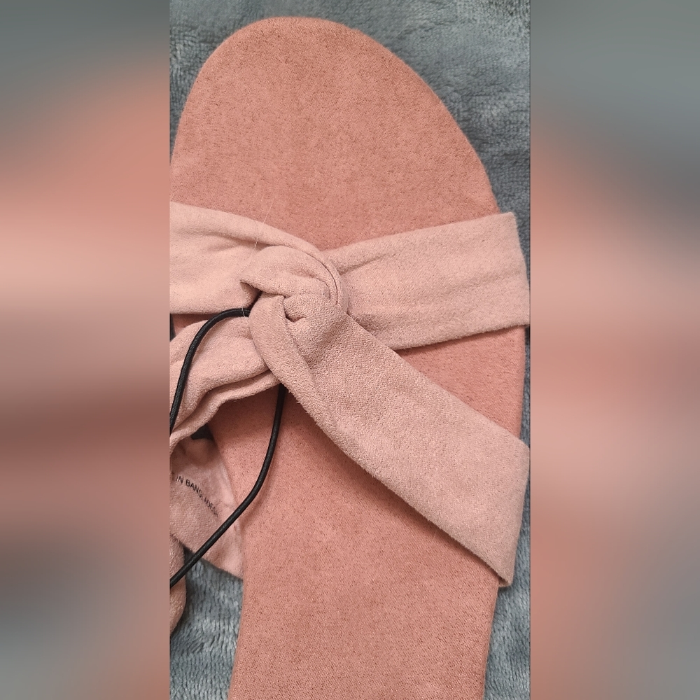 H&M Sandals - Picture 3 of 4